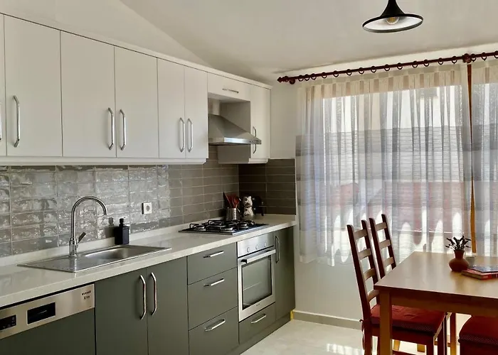 Katya's داتْشا